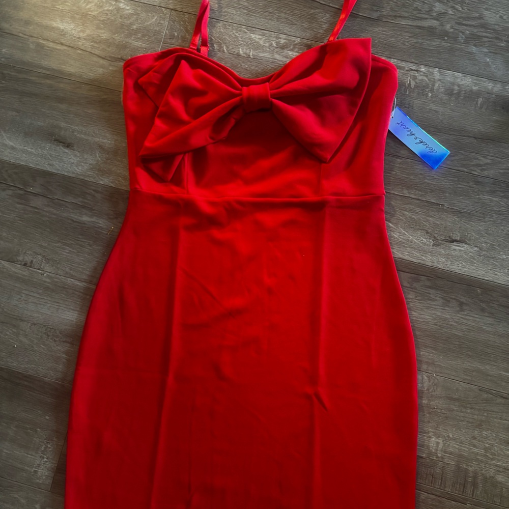 Chic Red Dress with Bow Detail